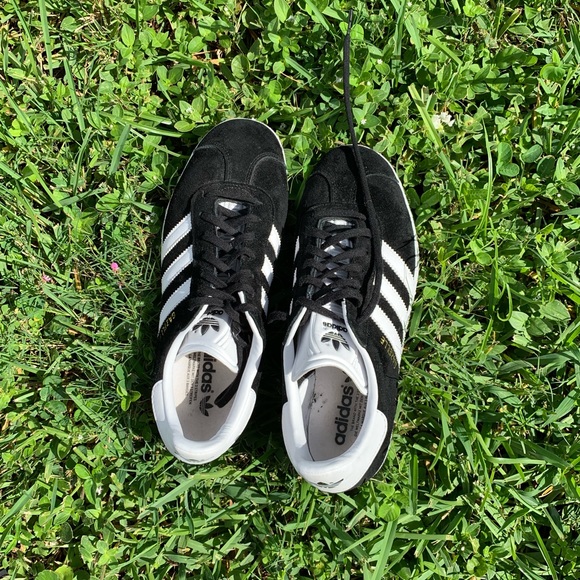 BLACK ADIDA GAZELLES - Picture 2 of 3